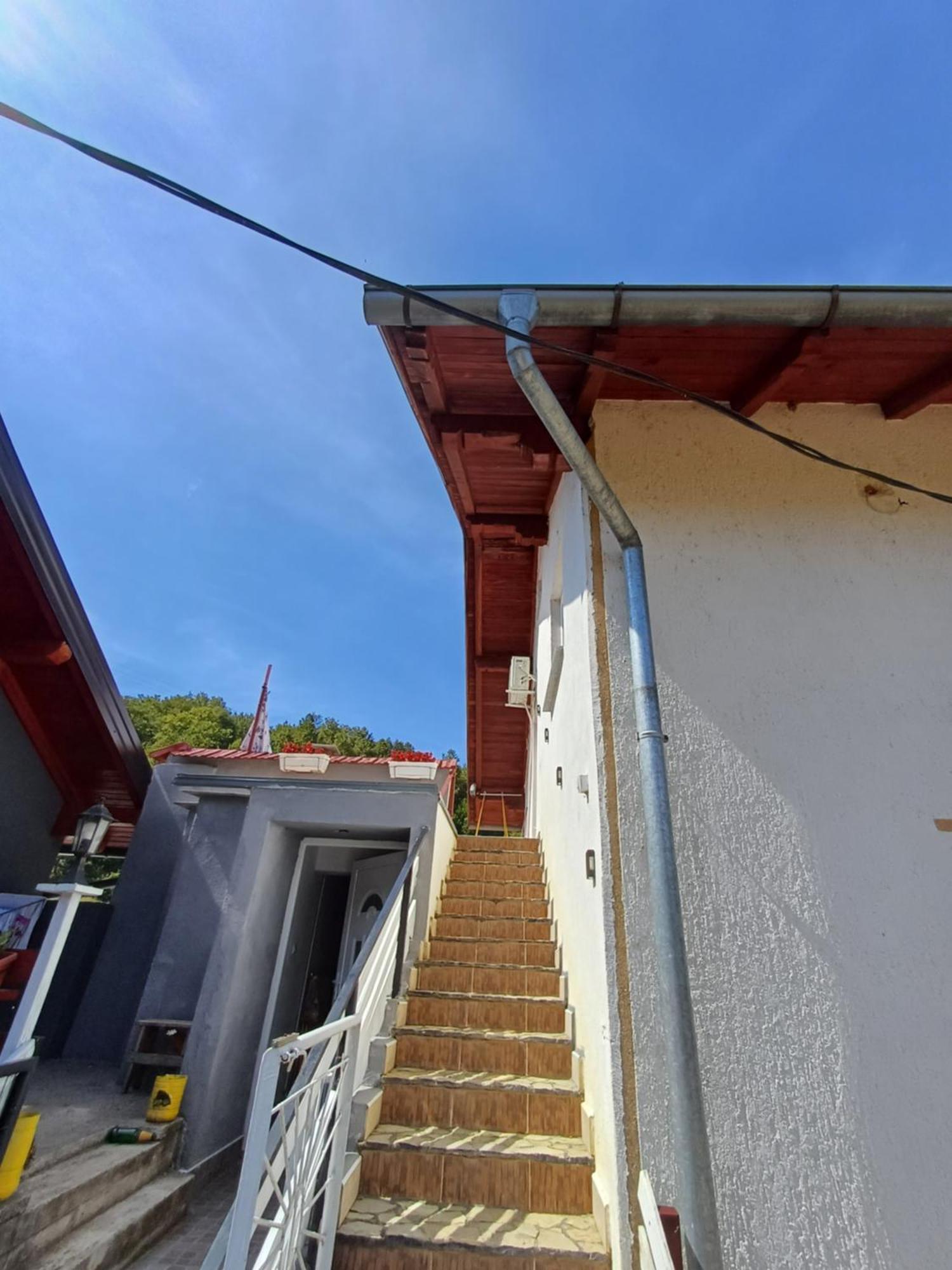Apartman Denis Una Luzine Luaran gambar
