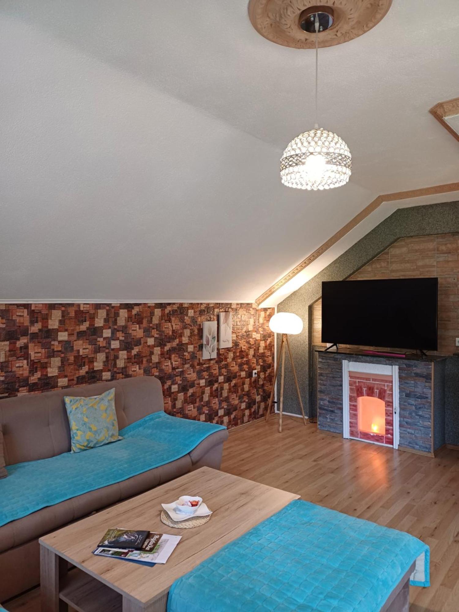 Apartman Denis Una Luzine Luaran gambar
